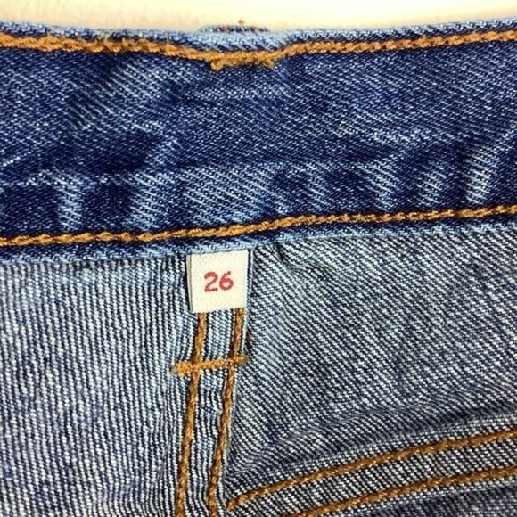 LEVI’S WEDGIE WHITE OAK CONE VINTAGE STYLE JEANS SHORTS - Picture 11 of 13